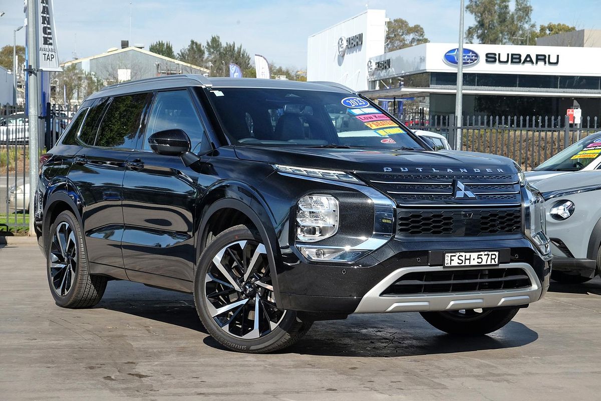 2024 Mitsubishi Outlander Exceed Tourer ZM