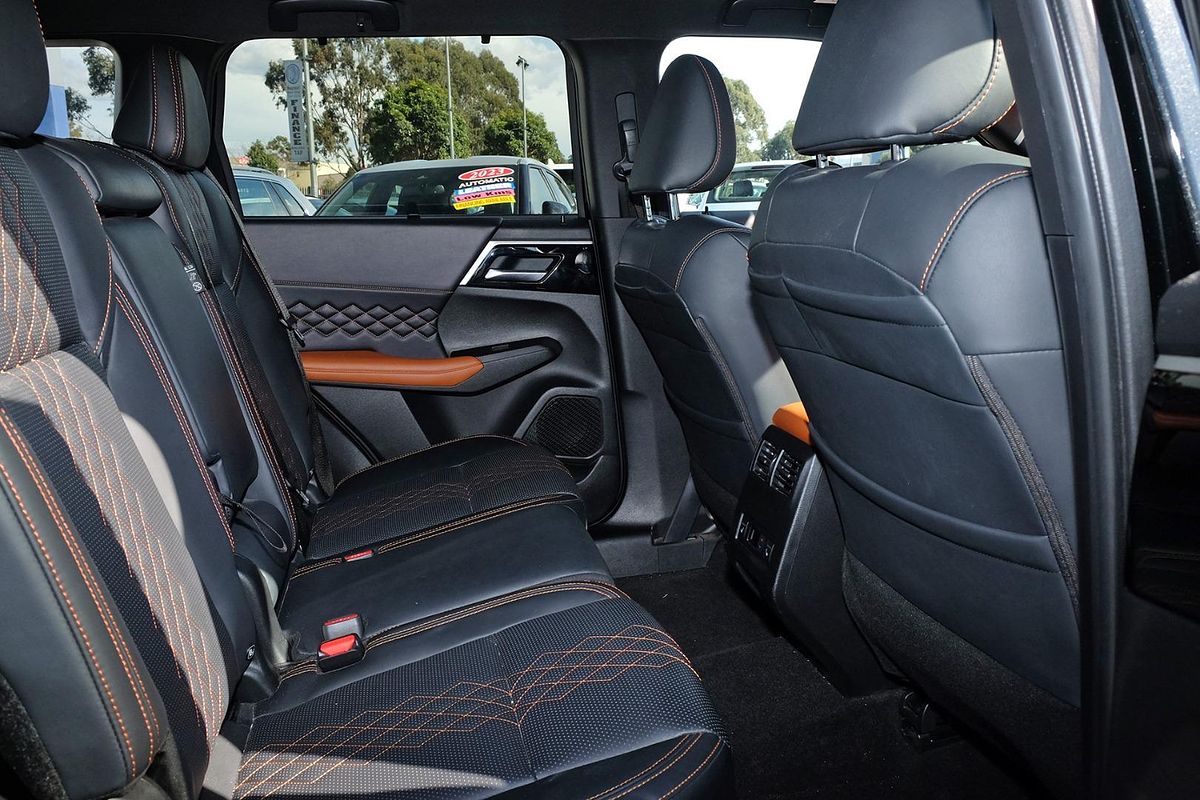 2024 Mitsubishi Outlander Exceed Tourer ZM