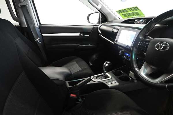 2021 Toyota Hilux SR5 GUN126R 4X4