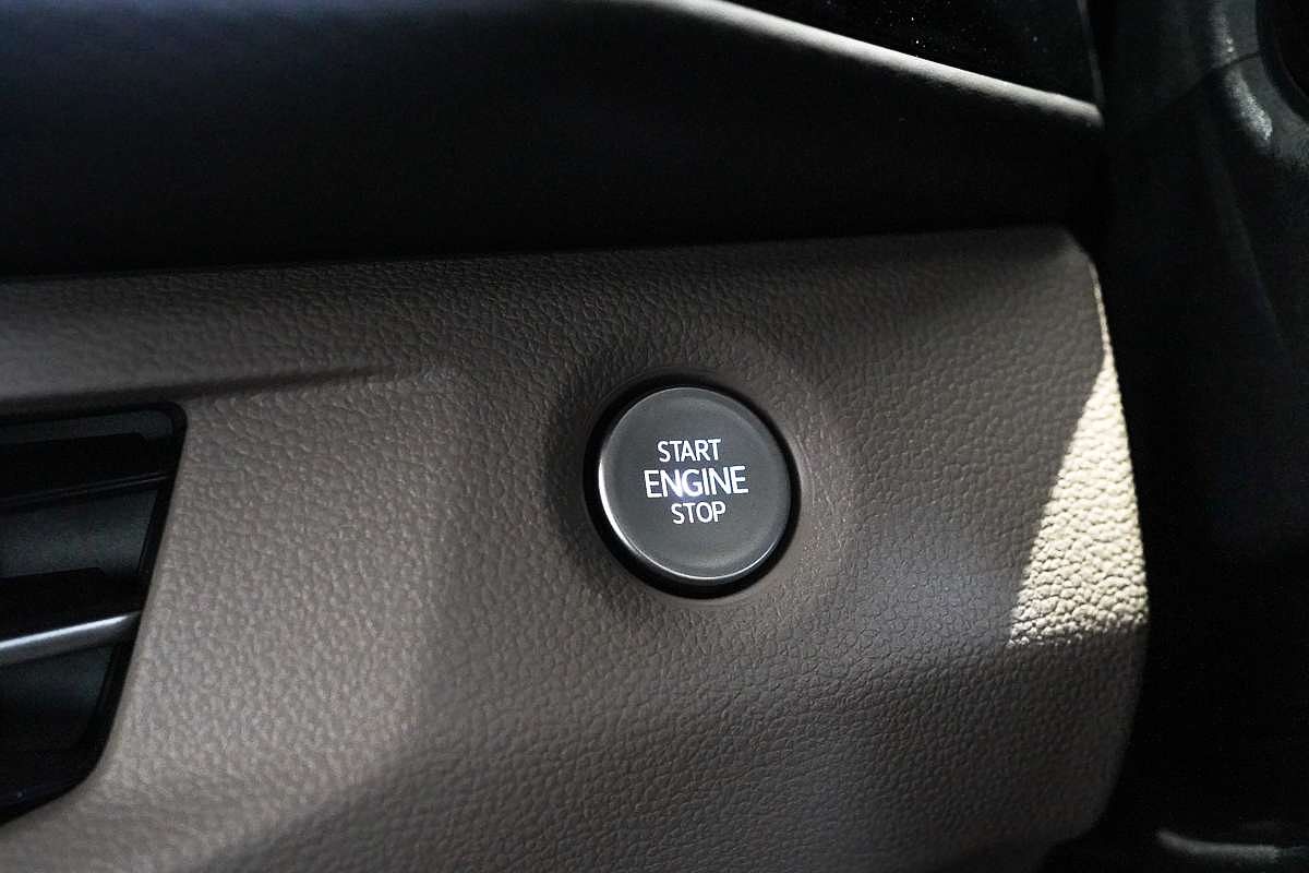 2025 Volkswagen Multivan TDI360 Life T7 SWB