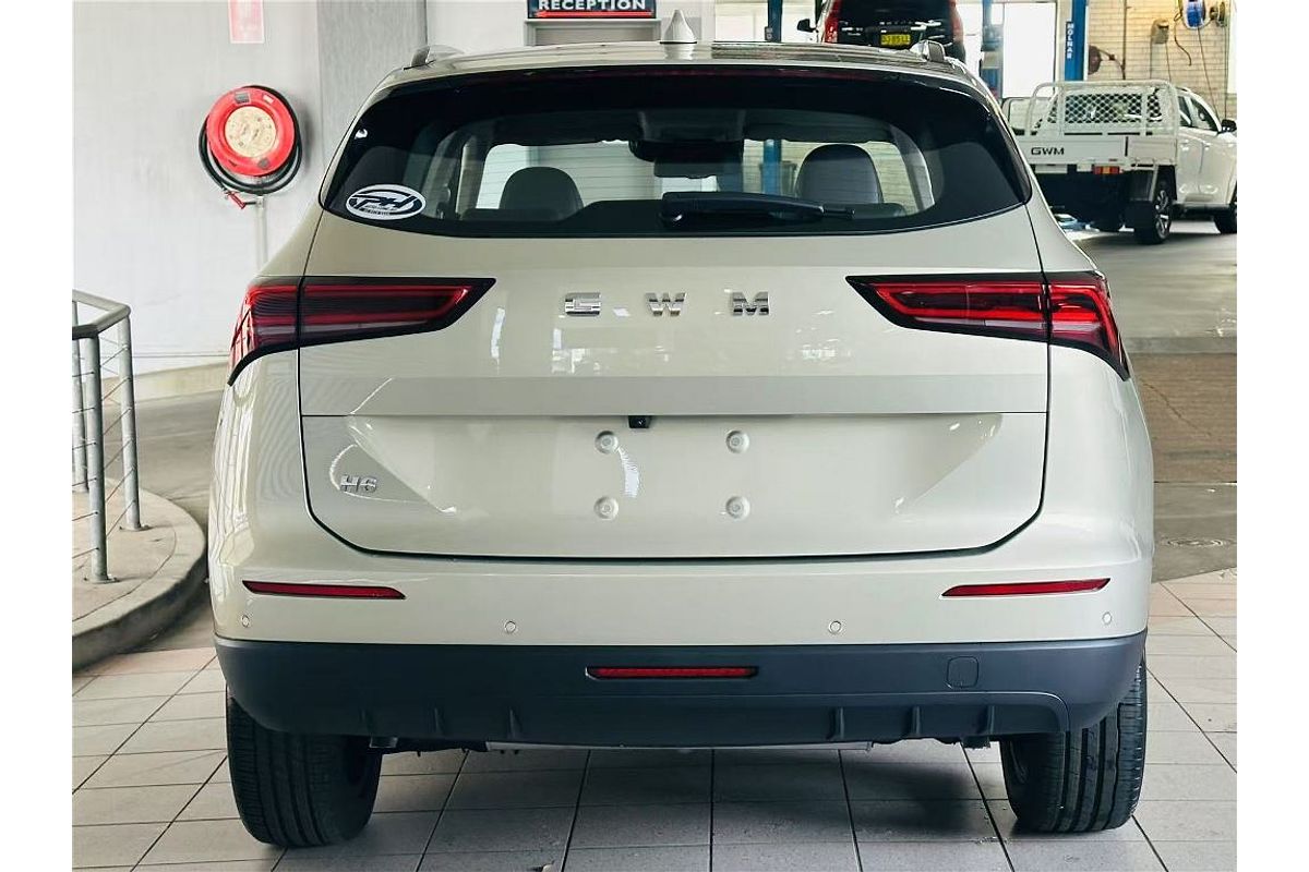 H6 Facelift Lux Auto 4X2