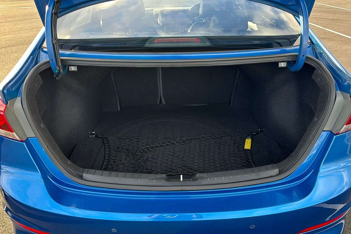 2016 Hyundai Elantra Elite AD