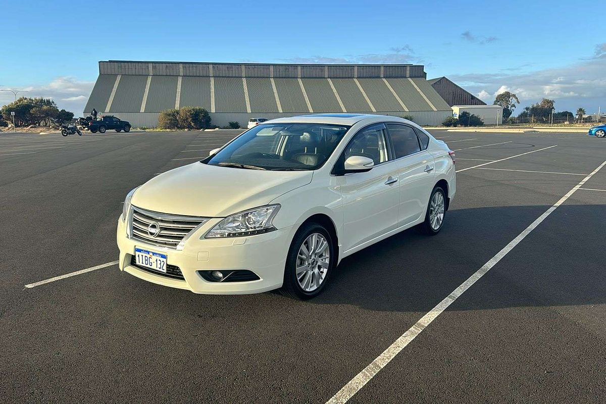 2014 Nissan Pulsar Ti B17