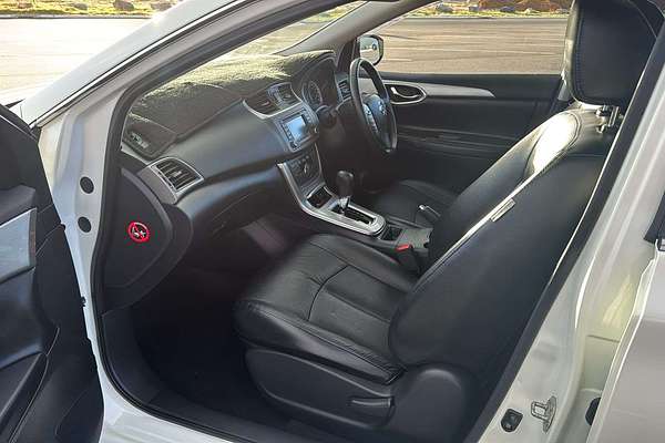 2014 Nissan Pulsar Ti B17