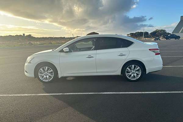 2014 Nissan Pulsar Ti B17