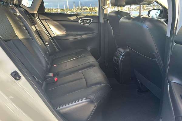 2014 Nissan Pulsar Ti B17
