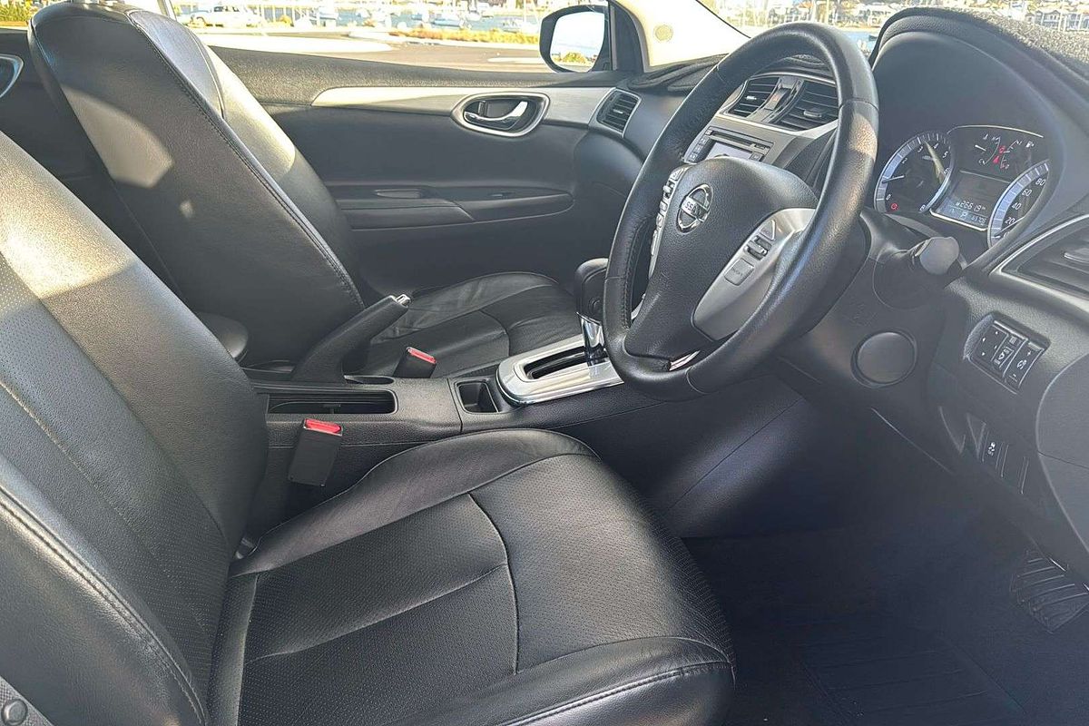 2014 Nissan Pulsar Ti B17