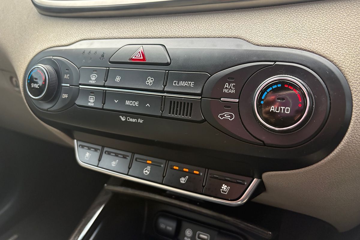 2017 Kia Sorento Platinum UM