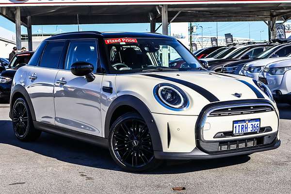 2021 MINI Hatch Cooper Classic F55 LCI-2