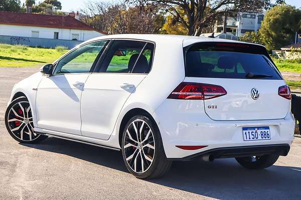 2015 Volkswagen Golf GTI Performance 7