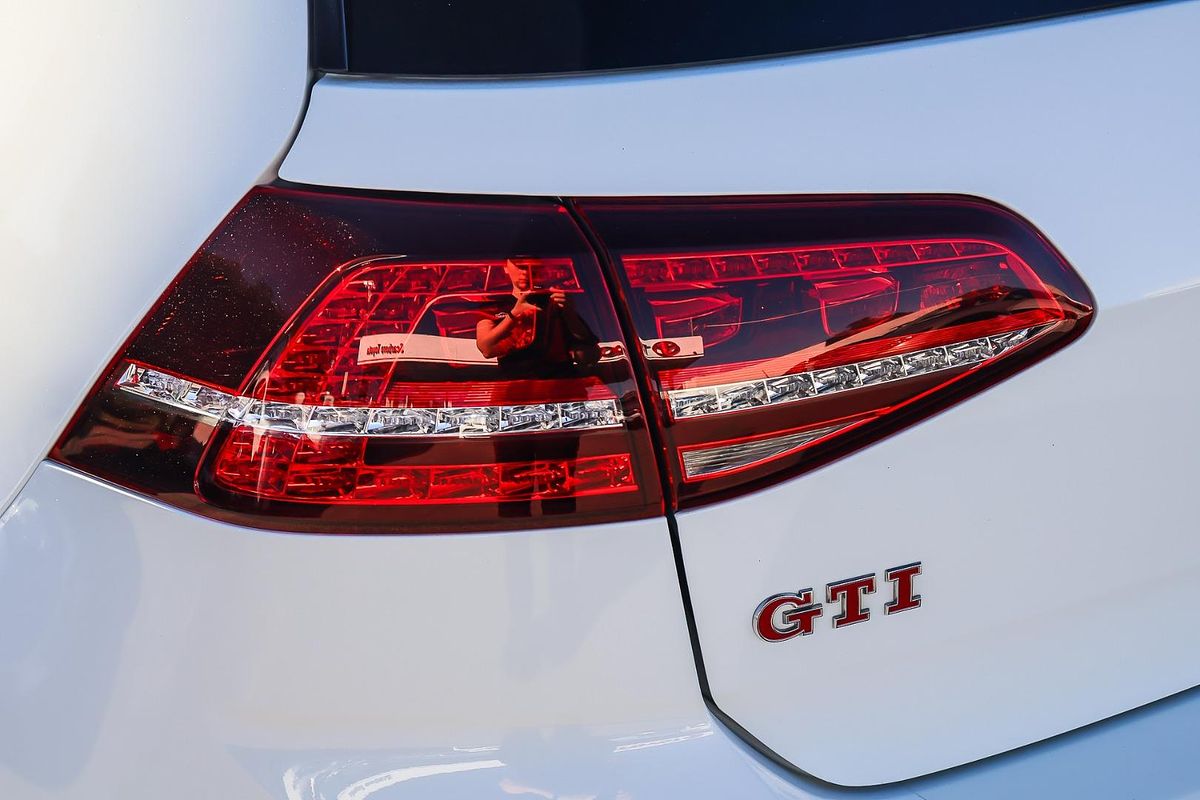 2015 Volkswagen Golf GTI Performance 7