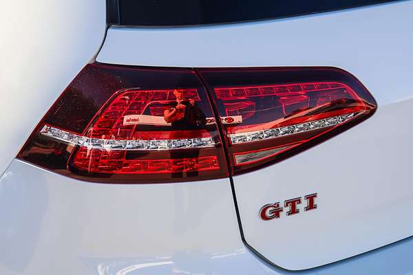 2015 Volkswagen Golf GTI Performance 7