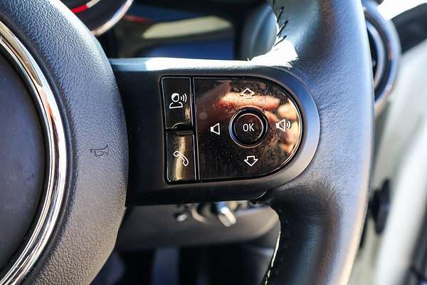 2021 MINI Hatch Cooper Classic F55 LCI-2