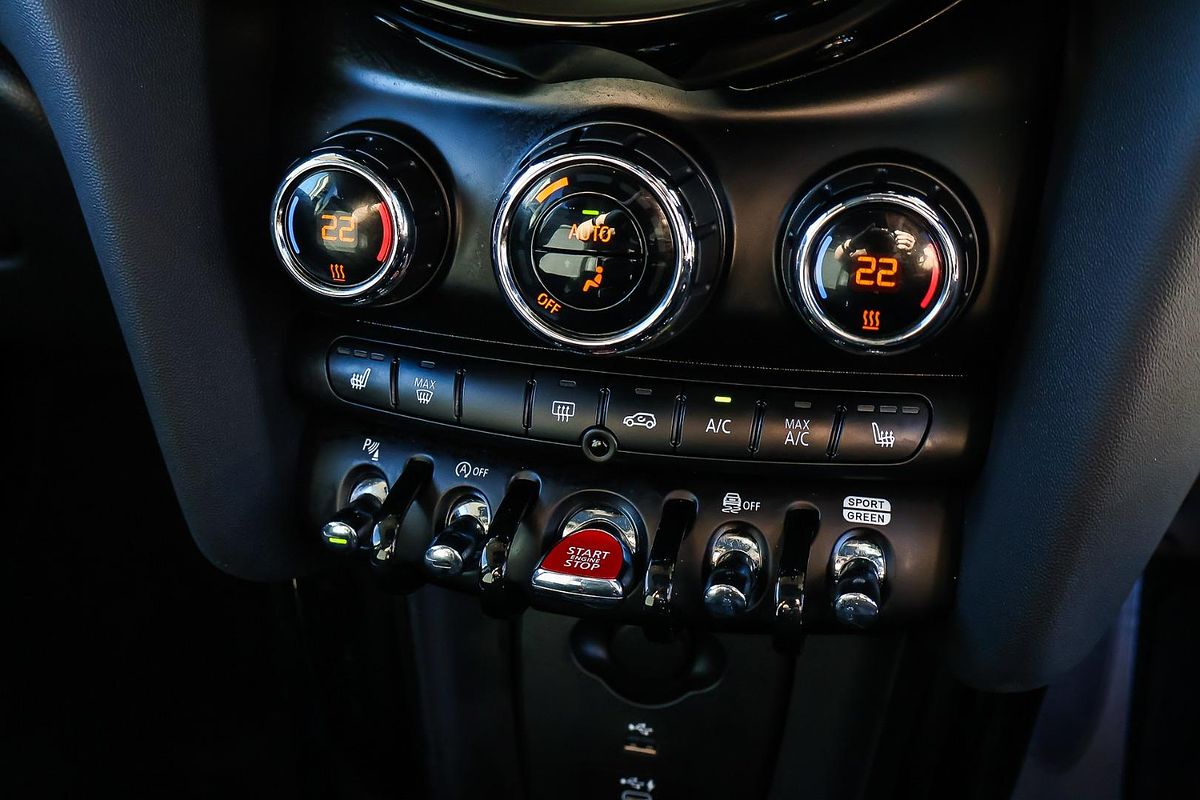 2021 MINI Hatch Cooper Classic F55 LCI-2