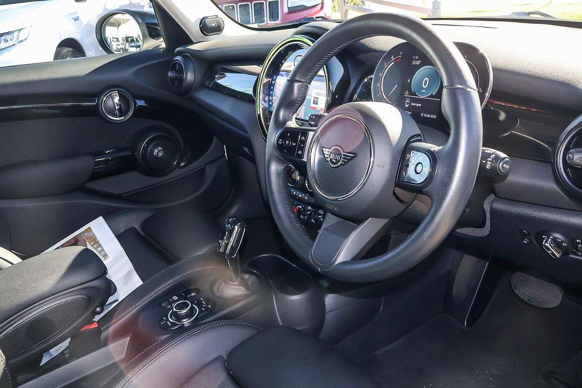 2021 MINI Hatch Cooper Classic F55 LCI-2
