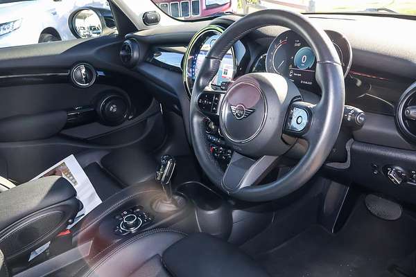 2021 MINI Hatch Cooper Classic F55 LCI-2