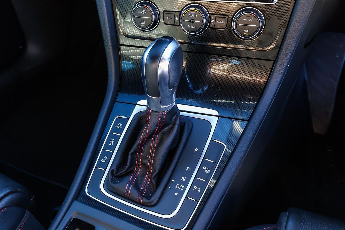 2015 Volkswagen Golf GTI Performance 7