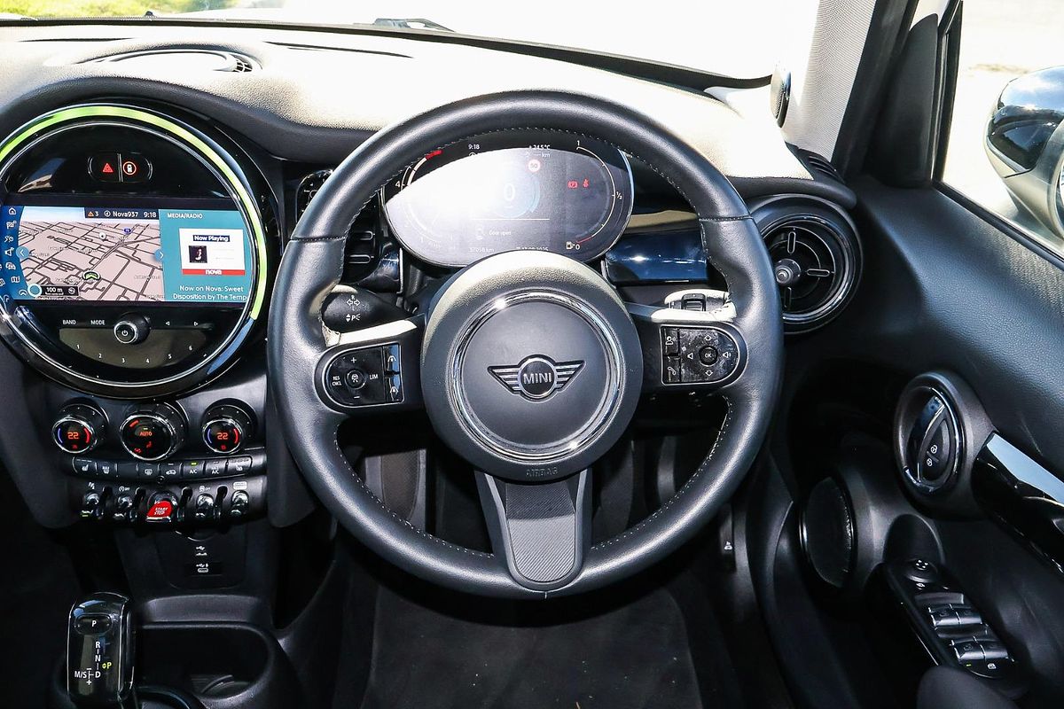 2021 MINI Hatch Cooper Classic F55 LCI-2