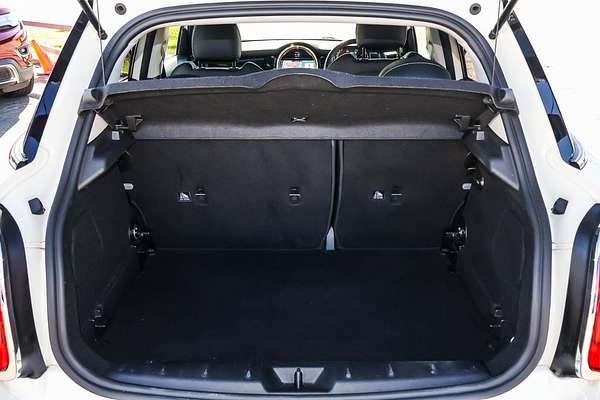 2021 MINI Hatch Cooper Classic F55 LCI-2