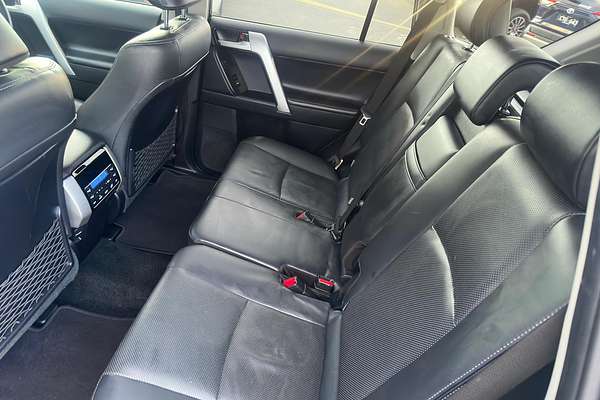 2021 Toyota Landcruiser Prado Kakadu GDJ150R