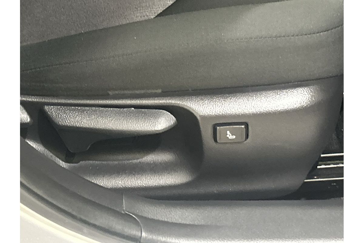 2018 Toyota Camry Ascent ASV70R