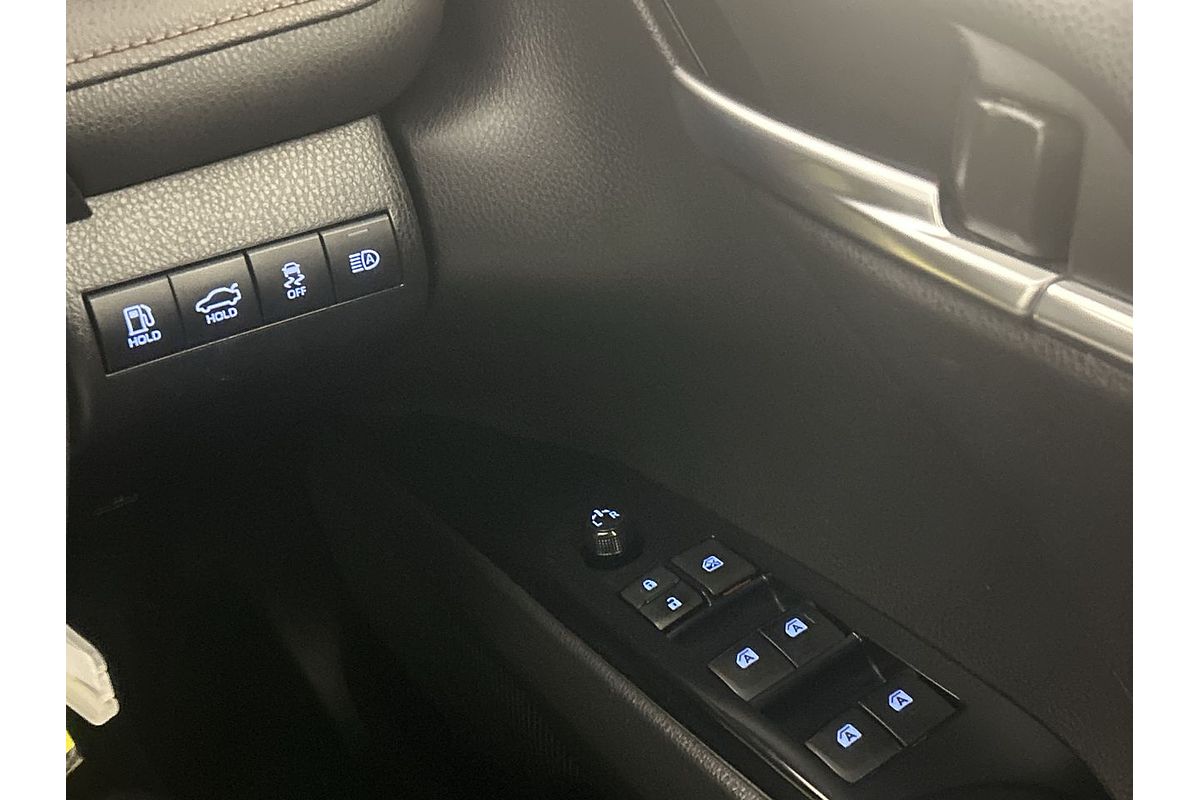 2018 Toyota Camry Ascent ASV70R
