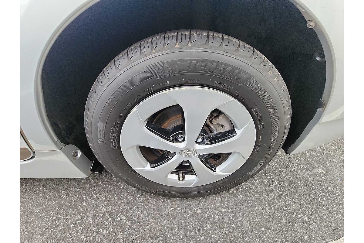 2013 Toyota Prius Two