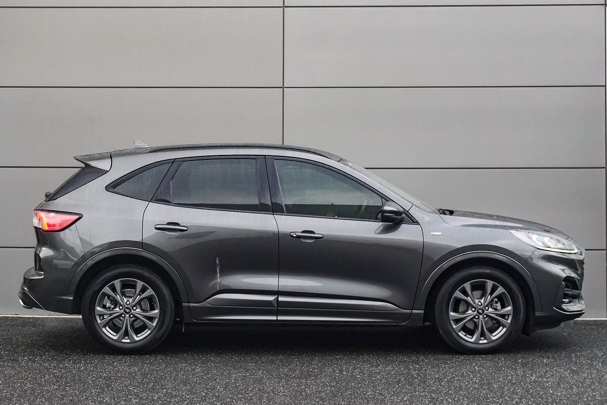 2020 Ford Escape ST-Line ZH