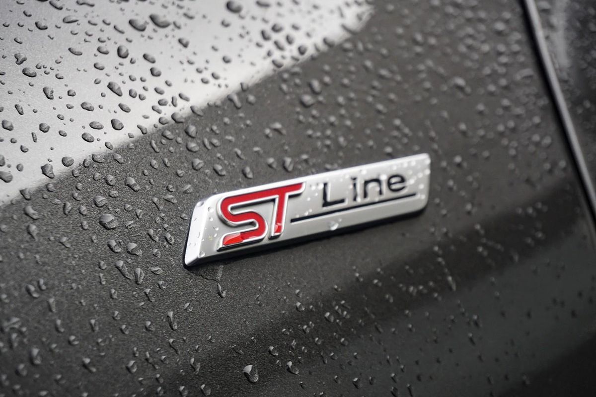 2020 Ford Escape ST-Line ZH