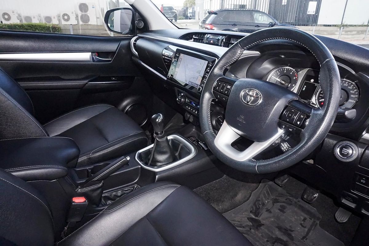 2021 Toyota Hilux SR5 GUN126R 4X4