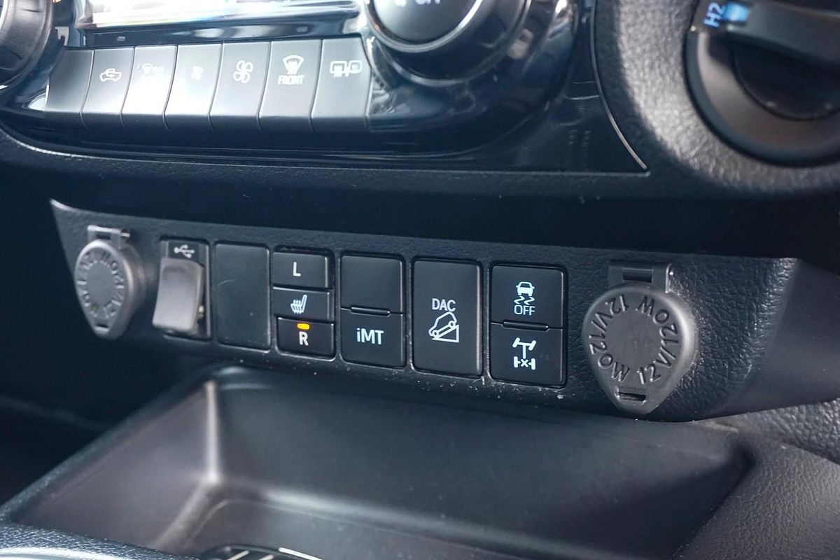 2021 Toyota Hilux SR5 GUN126R 4X4