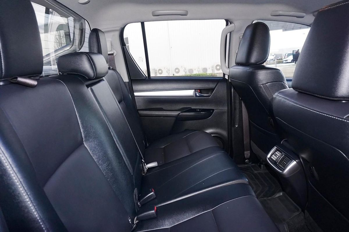 2021 Toyota Hilux SR5 GUN126R 4X4