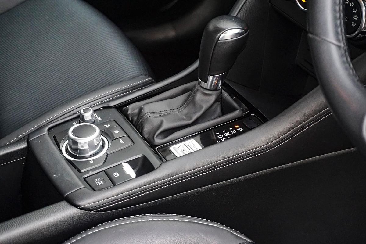 2023 Mazda CX-3 sTouring DK