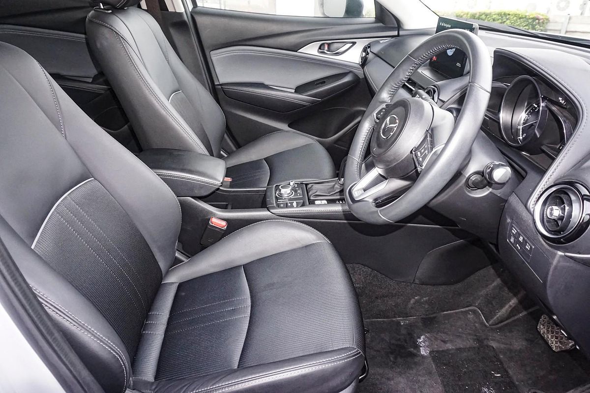 2023 Mazda CX-3 sTouring DK