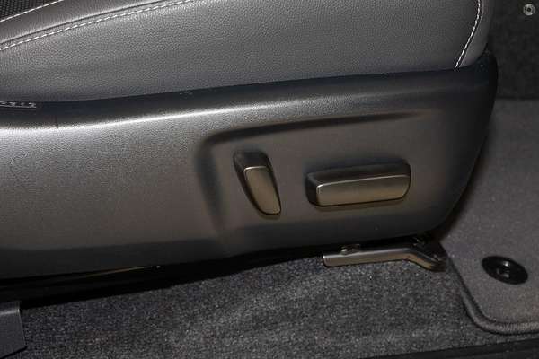 2023 Toyota Hilux Rogue GUN126R 4X4