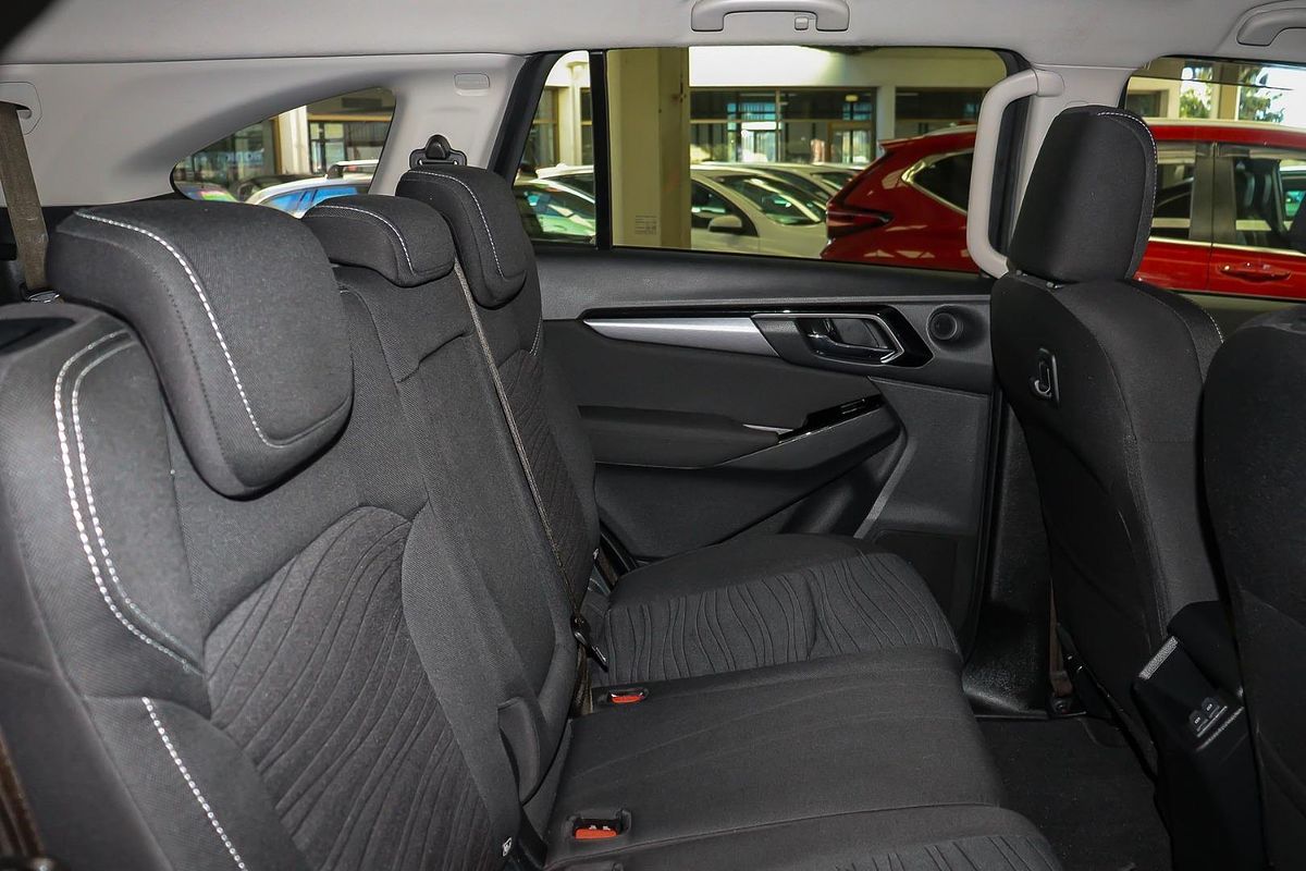 2021 Isuzu MU-X LS-U