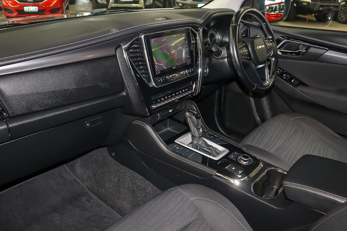 2021 Isuzu MU-X LS-U