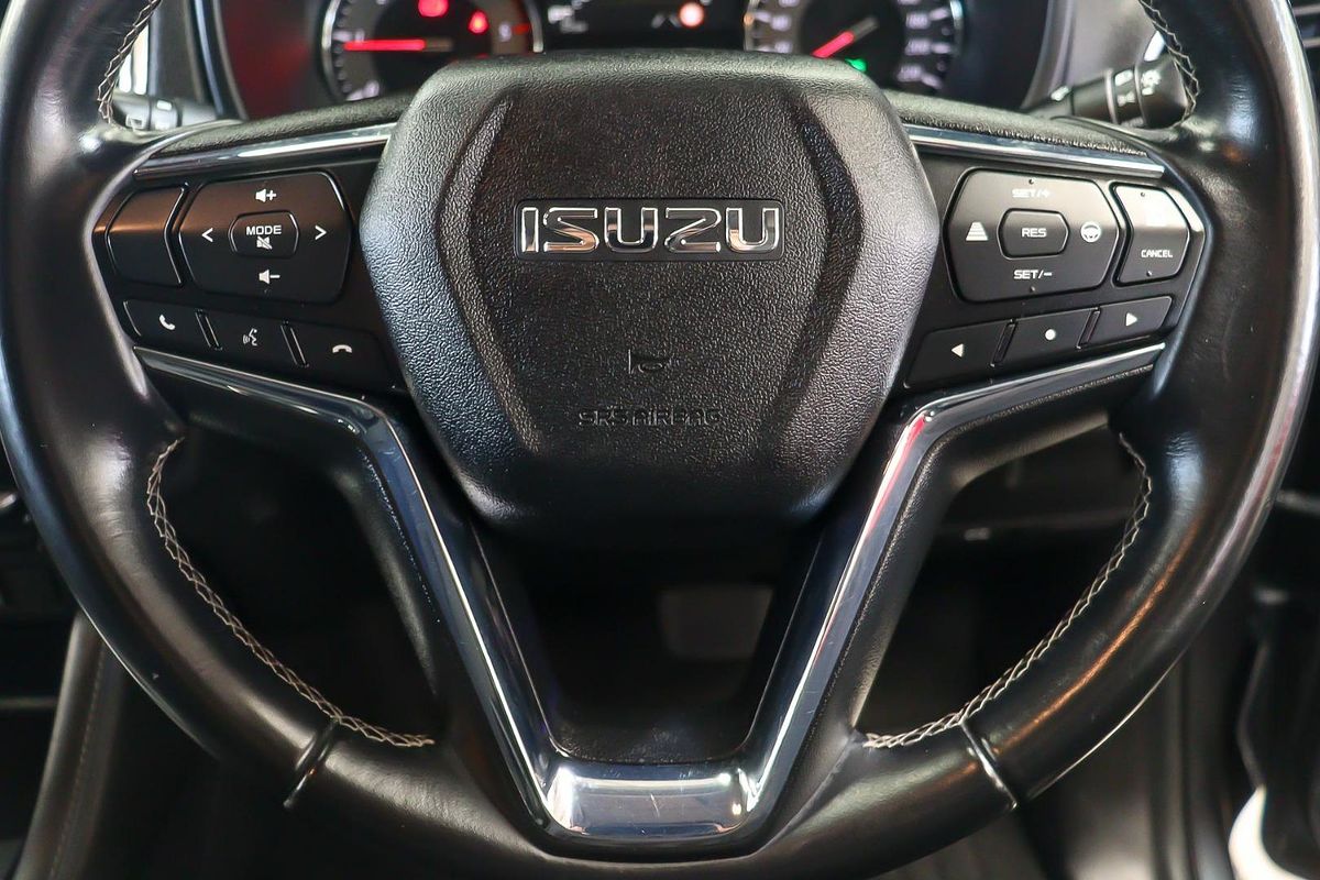 2021 Isuzu MU-X LS-U