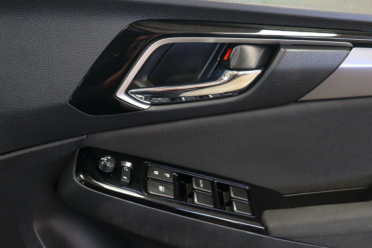 2021 Isuzu MU-X LS-U