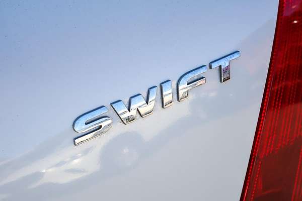 2006 Suzuki Swift RS415