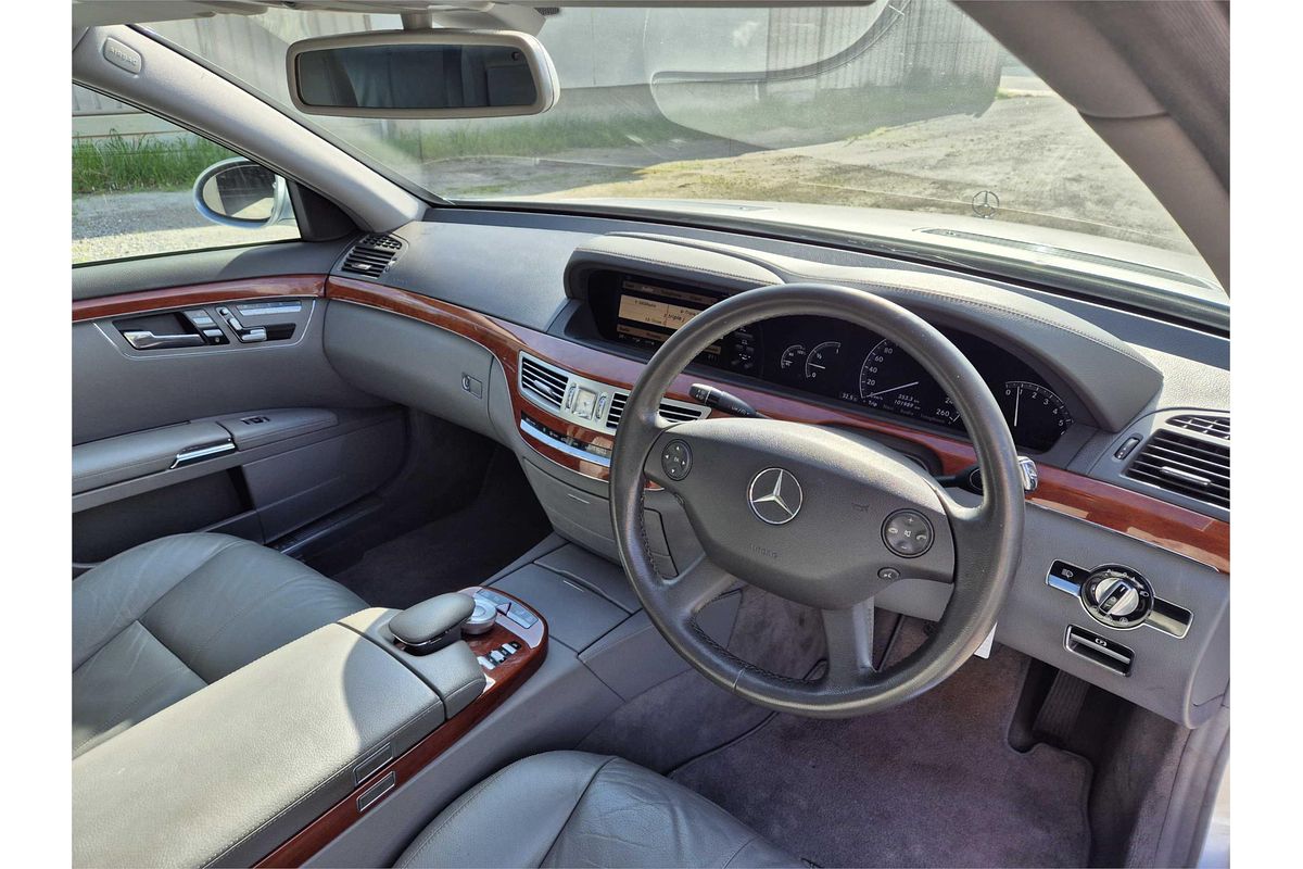 2006 Mercedes-Benz S350 221