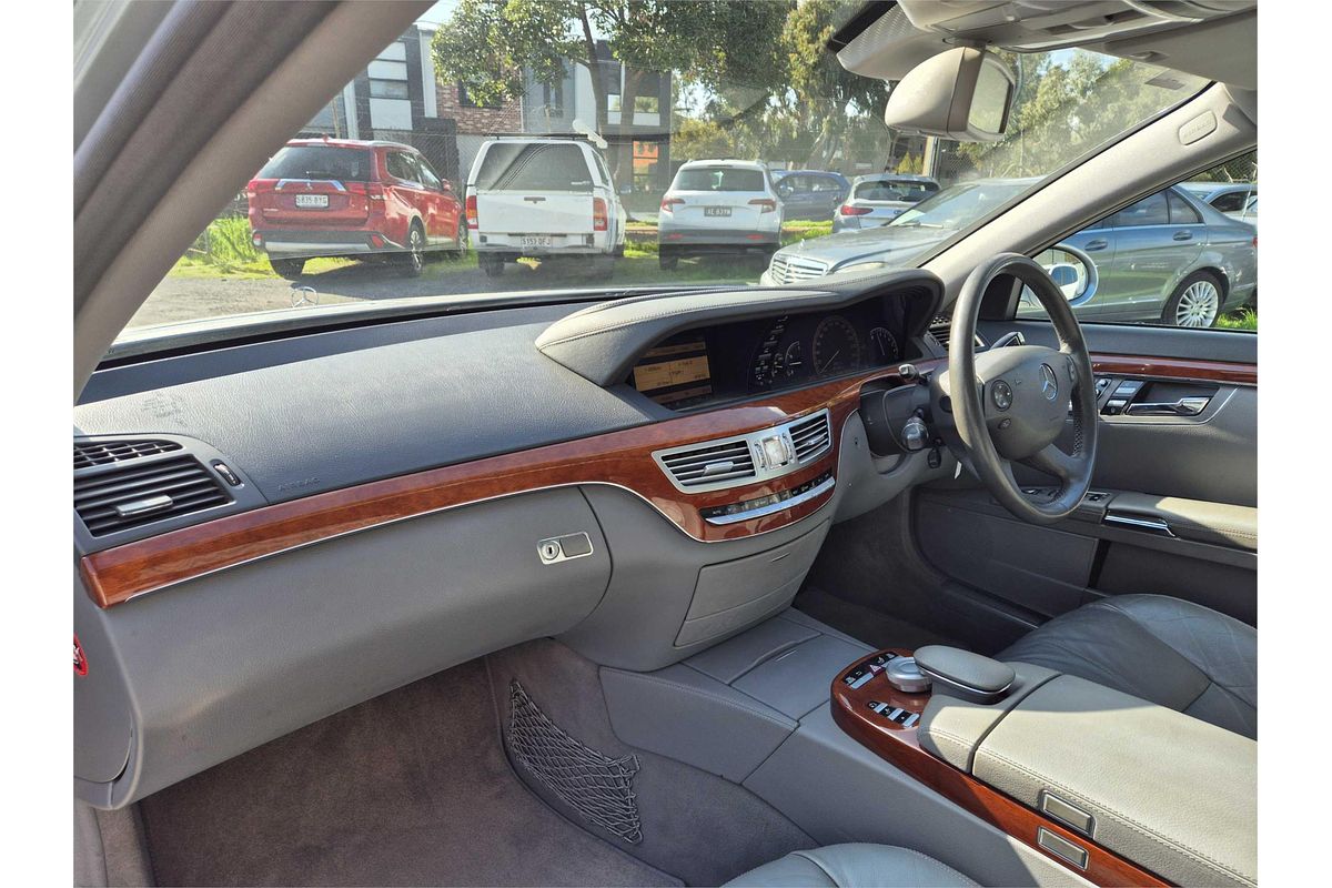 2006 Mercedes-Benz S-Class S350 W221