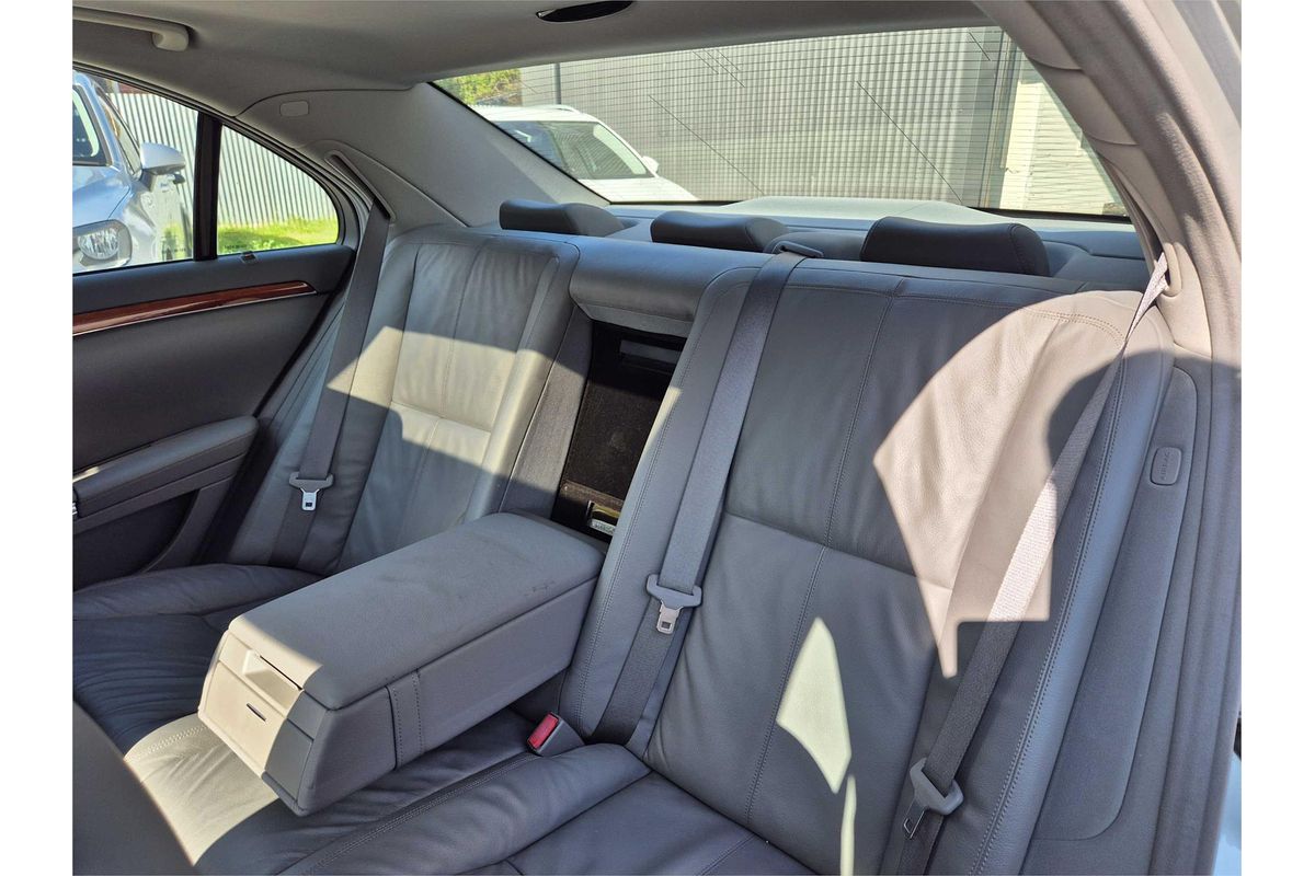 2006 Mercedes-Benz S350  221