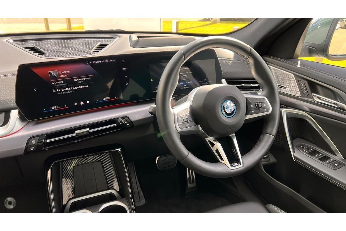 2024 BMW iX2 eDrive20 M Sport U10