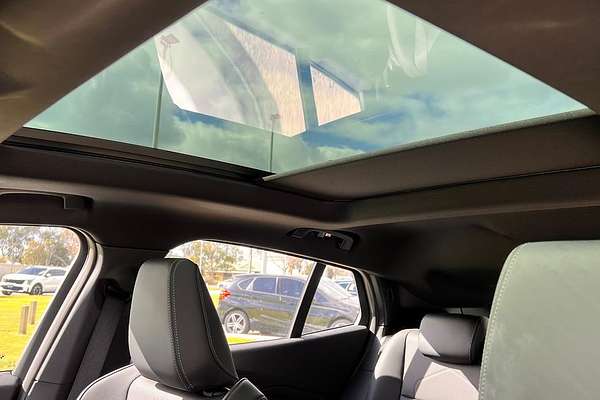 2024 BMW iX2 eDrive20 M Sport U10