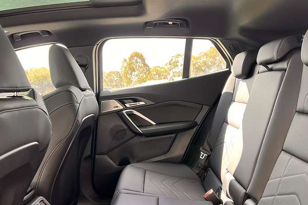 2024 BMW iX2 eDrive20 M Sport U10