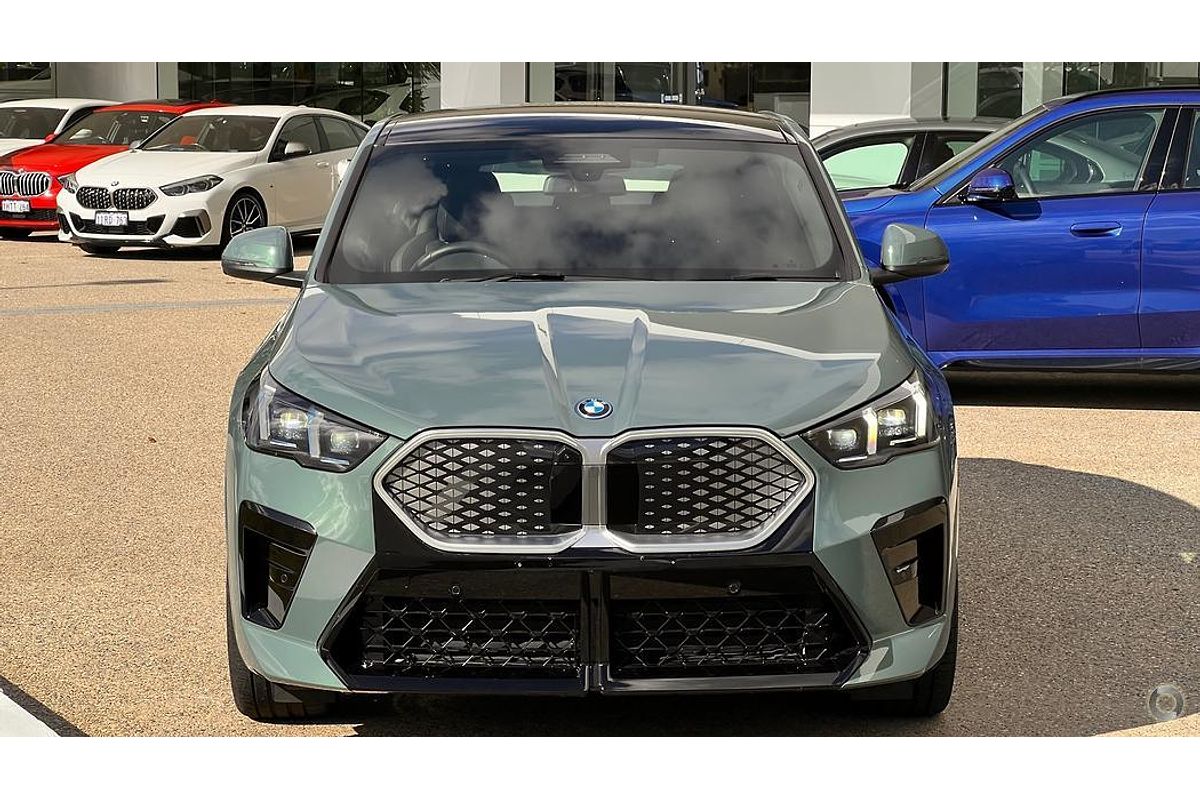 2024 BMW iX2 eDrive20 M Sport U10