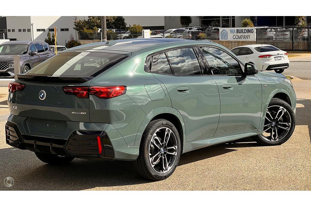 2024 BMW iX2 eDrive20 M Sport U10