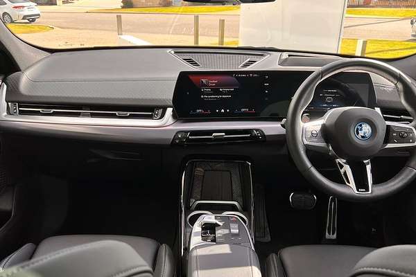 2024 BMW iX2 eDrive20 M Sport U10