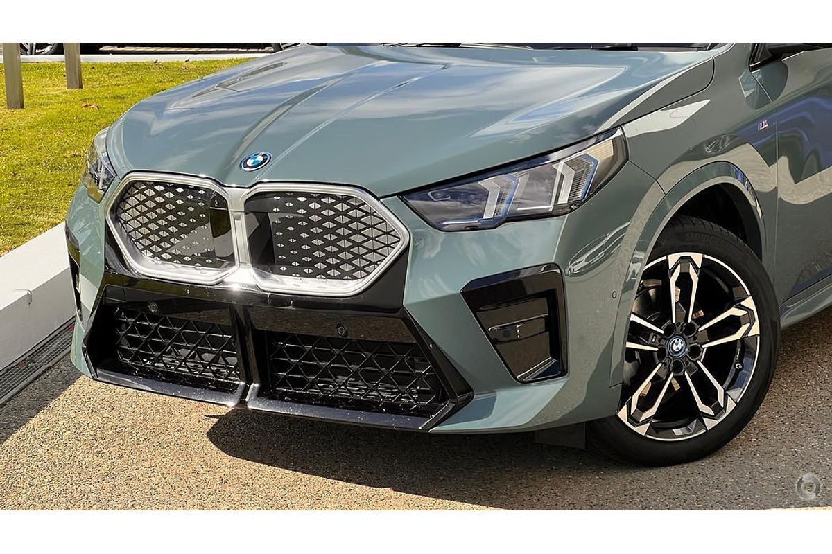 2024 BMW iX2 eDrive20 M Sport U10